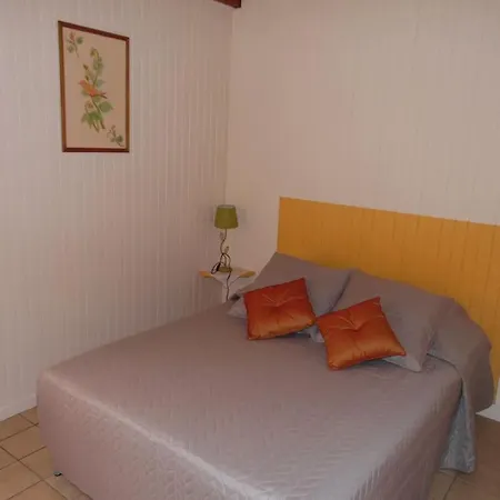 Le Pinot - - Lot - Vallée De La Dordogne Hébergement de vacances Saint-Michel-de-Bannières